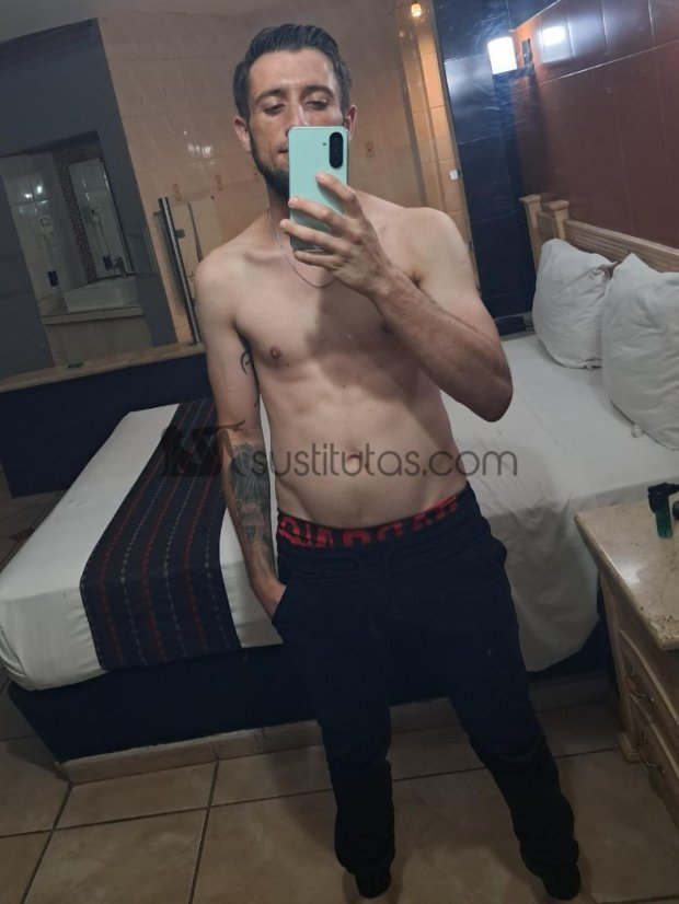 Josue Tavares chapero y gay en Guadalajara