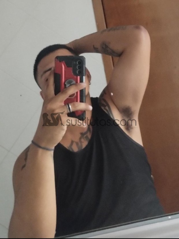 Ismael  chapero y gay en León